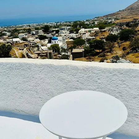 Tiara Hideaway House