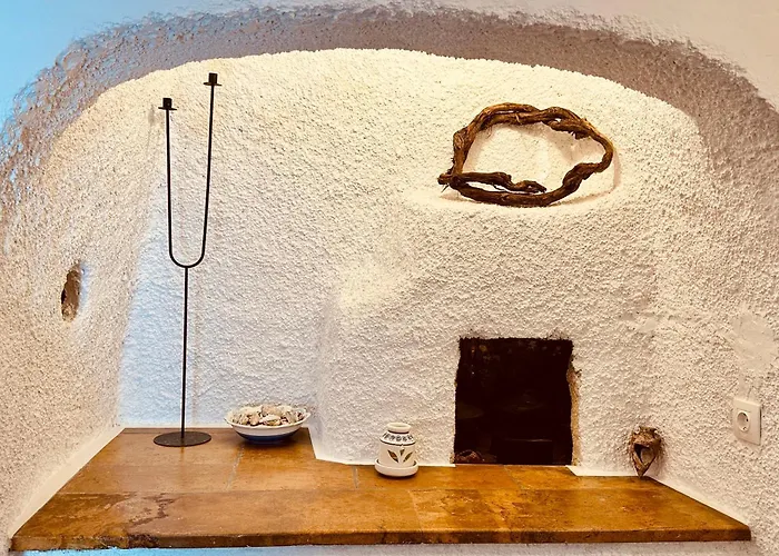 Tiara Hideaway House Tatil Evi Éxo Goniá