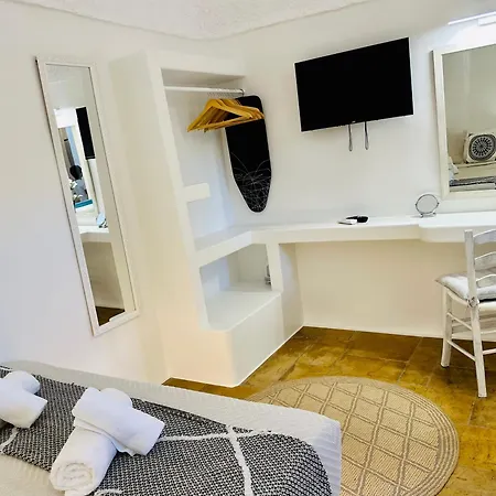 Tiara Hideaway House Éxo Goniá