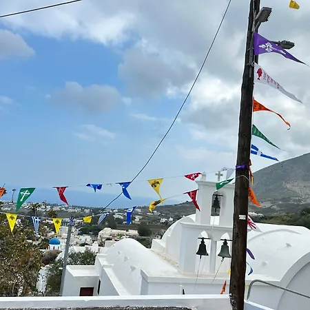 Tiara Hideaway House